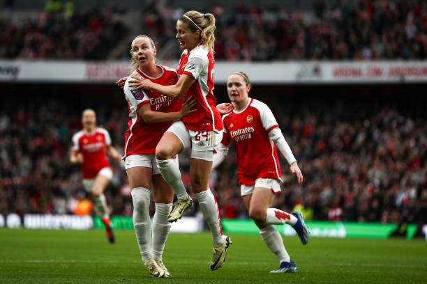 她在对抗强 她在对抗强